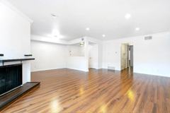 14990 Victory Blvd - Photo 1 of 1