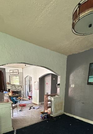 4718 Labadie Ave - Photo 2 of 7