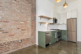 1517 W Monroe St - Photo 1 of 1