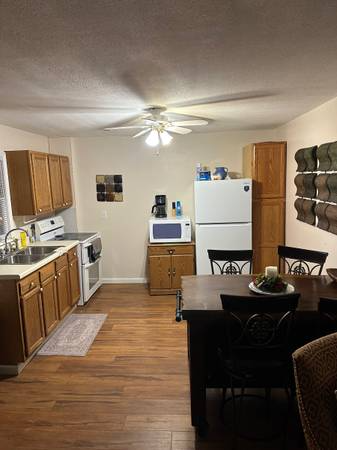 5010 Hooper Hwy - Photo 4 of 16