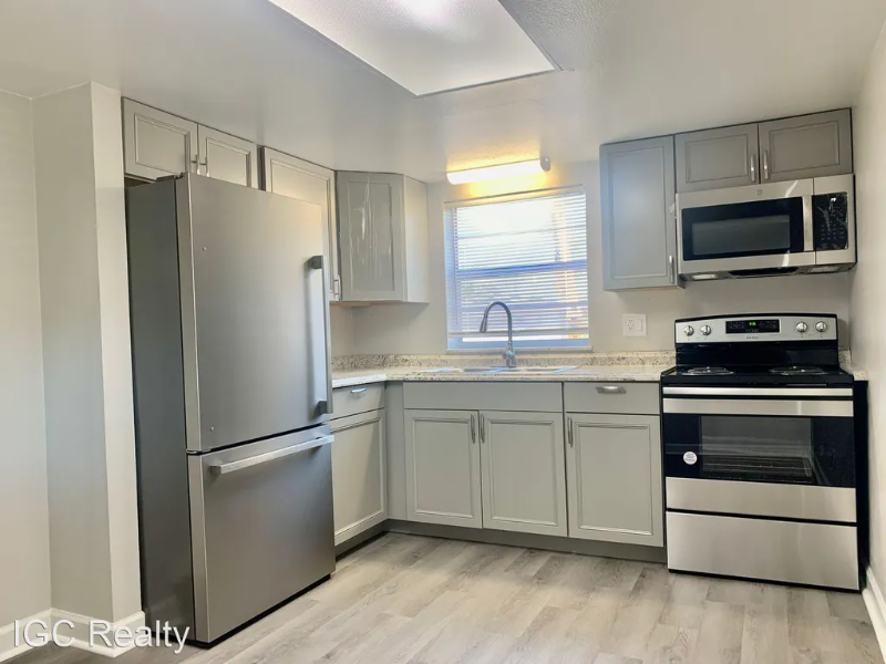 1895 40th Ave #2 - Photo 2 of 8