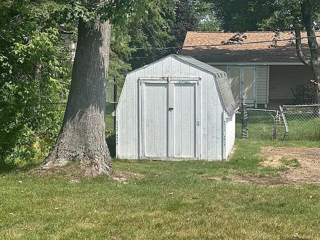 519 Brentwood Dr - Photo 2 of 13