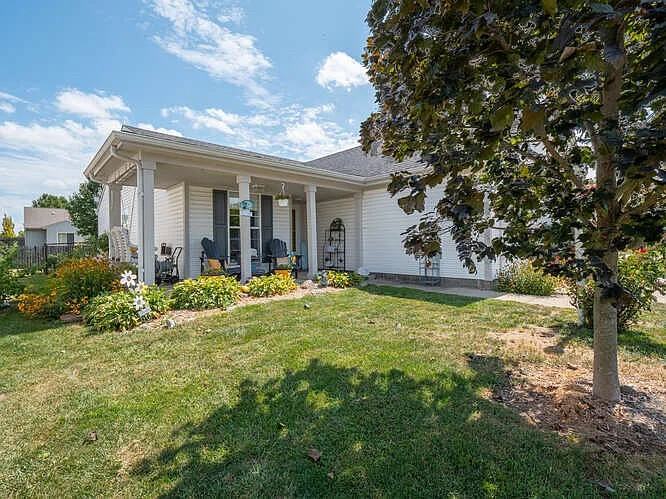 5123 Rocky Mountain Dr - Photo 4 of 20