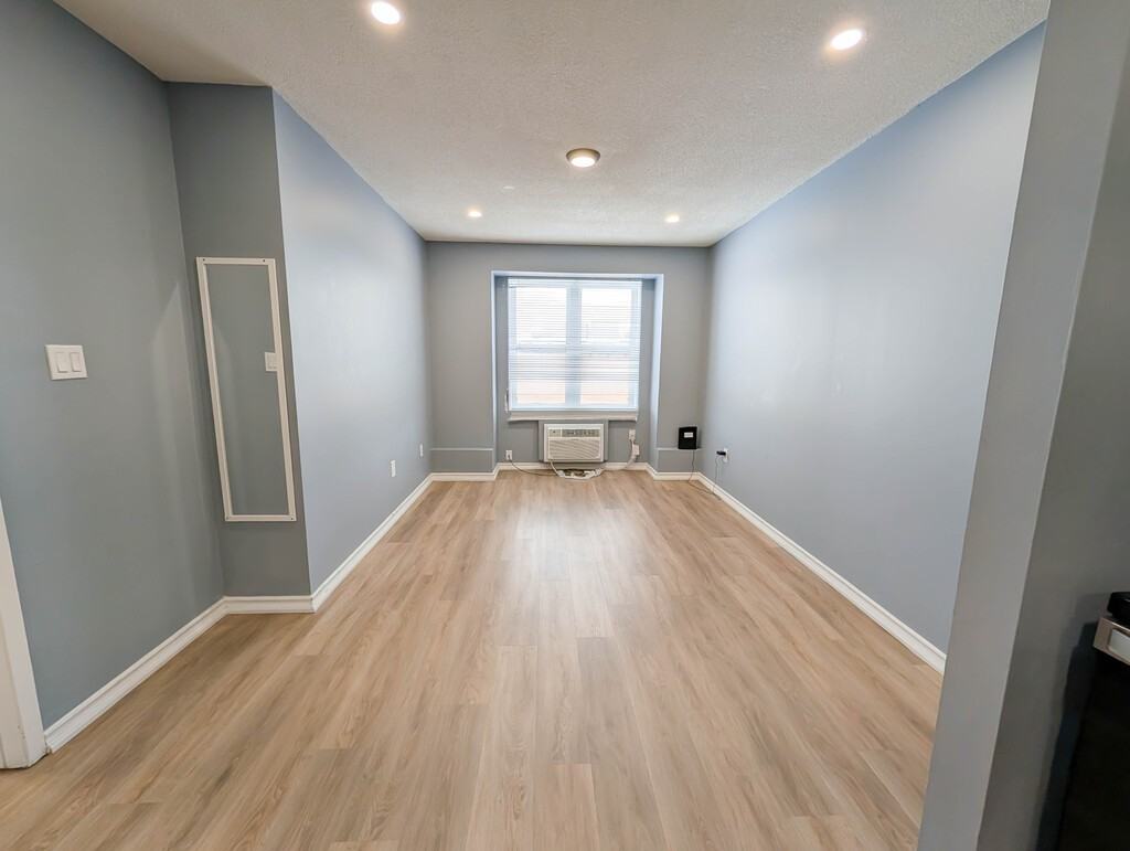 5824 Main St - Photo 2 of 20