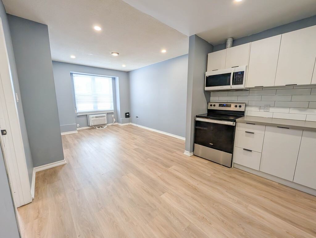 5824 Main St - Photo 4 of 20