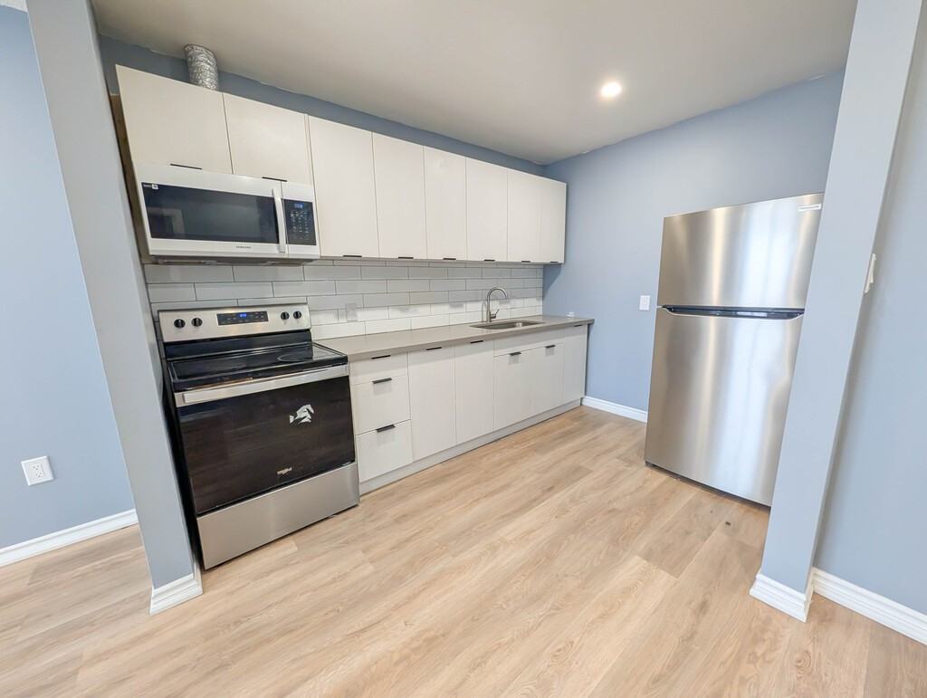 5824 Main St - Photo 5 of 20