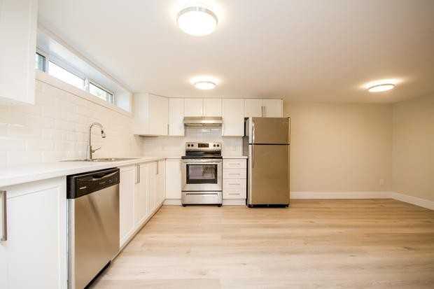 2428 Iris Street #B - Photo 6 of 31