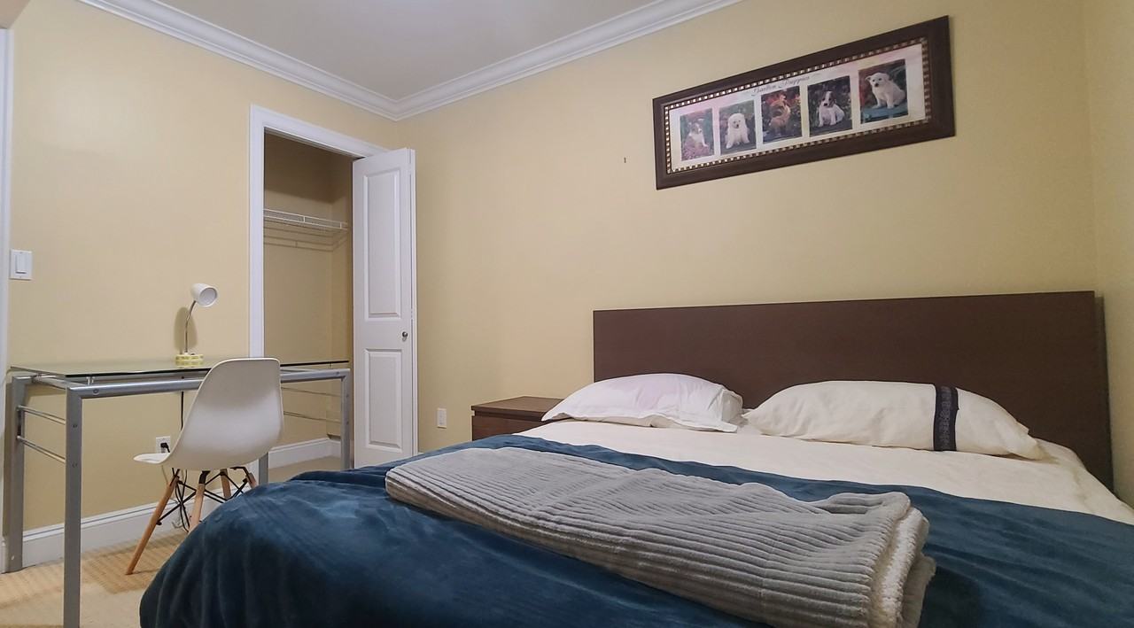 3557 Rosemary Heights Drive - Photo 2 of 8