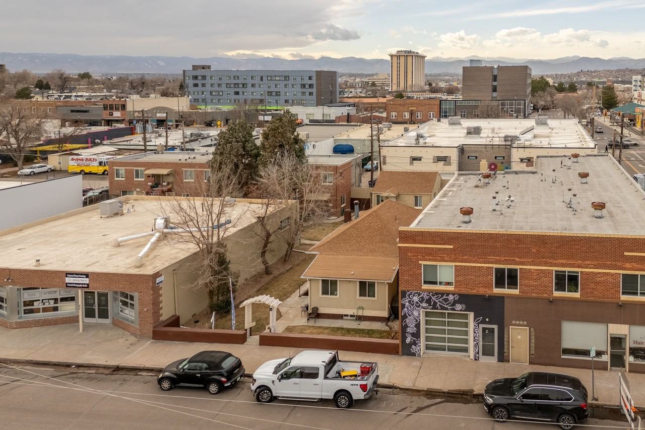 Lincoln Terrace - Photo 2 of 7