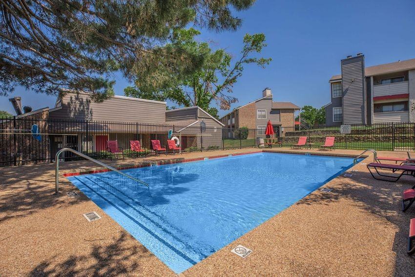 Redgate - Photo 3 of 59