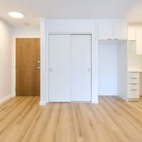 featured image of 98 Boulevard Jean-Paul-Vincent #10