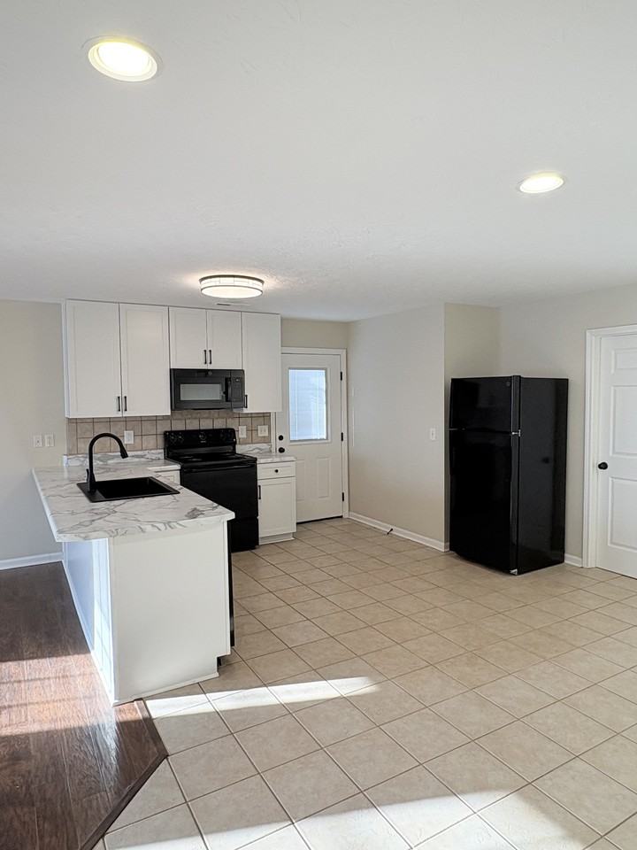 401 Catalpa Cir #NA - Photo 4 of 14