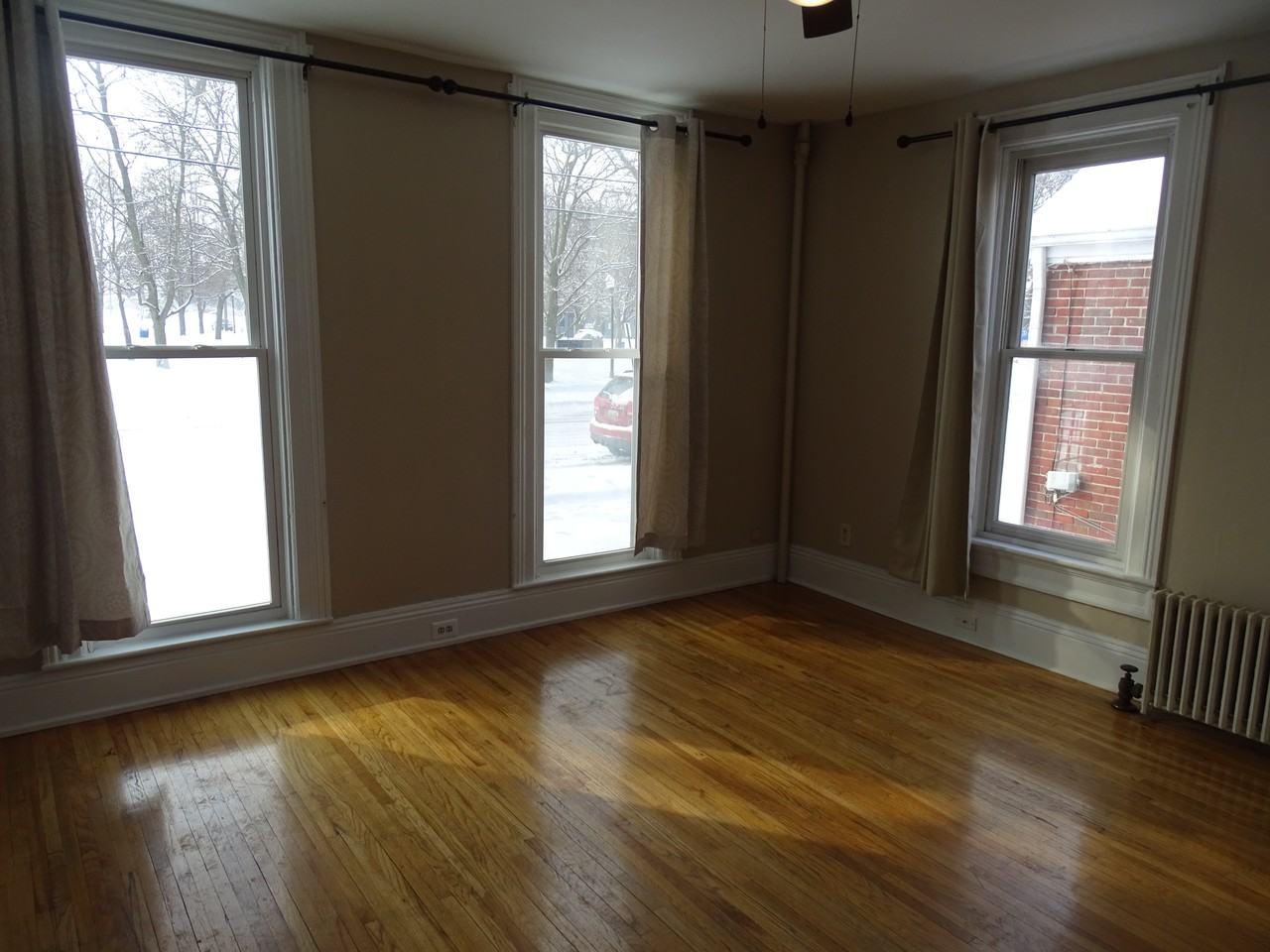 505 E Maumee St #1 - Photo 2 of 13