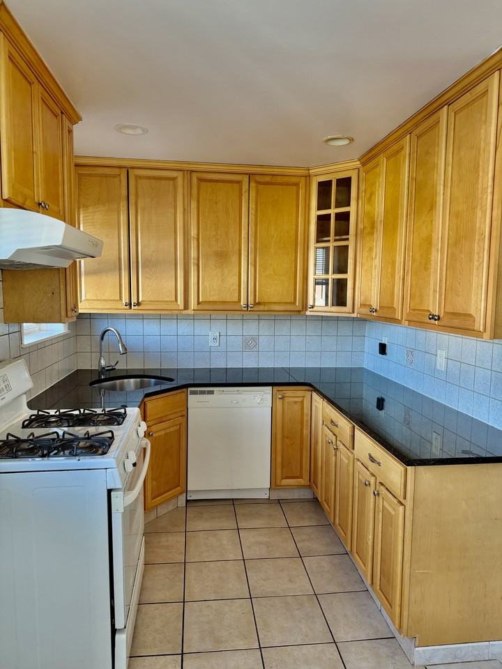 72 Grant Ave #1 - Photo 3 of 16