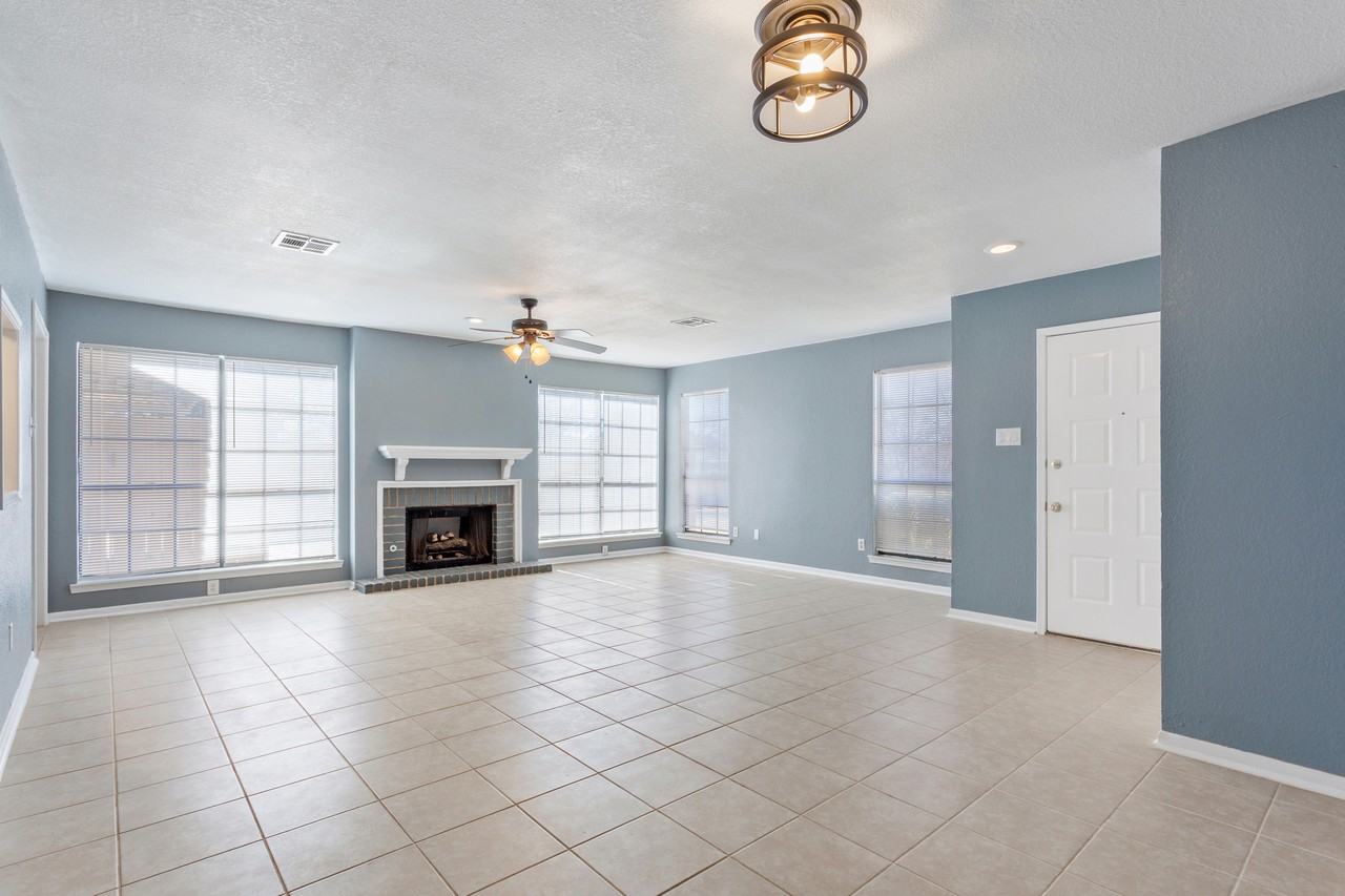 3343 Chimney Place Dr #3343 - Photo 6 of 25