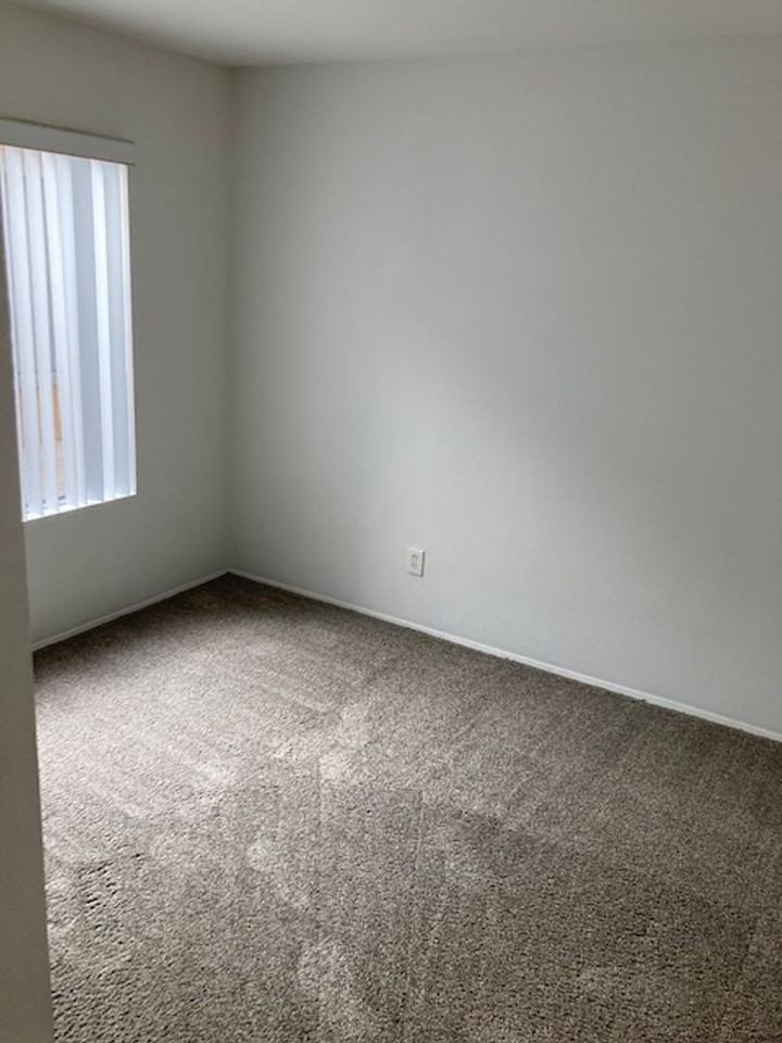 Parks Avenue Investors, LLC - Photo 6 of 30