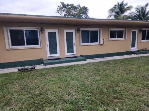 2149 Sw 47th St #2 - Photo 7 of 9