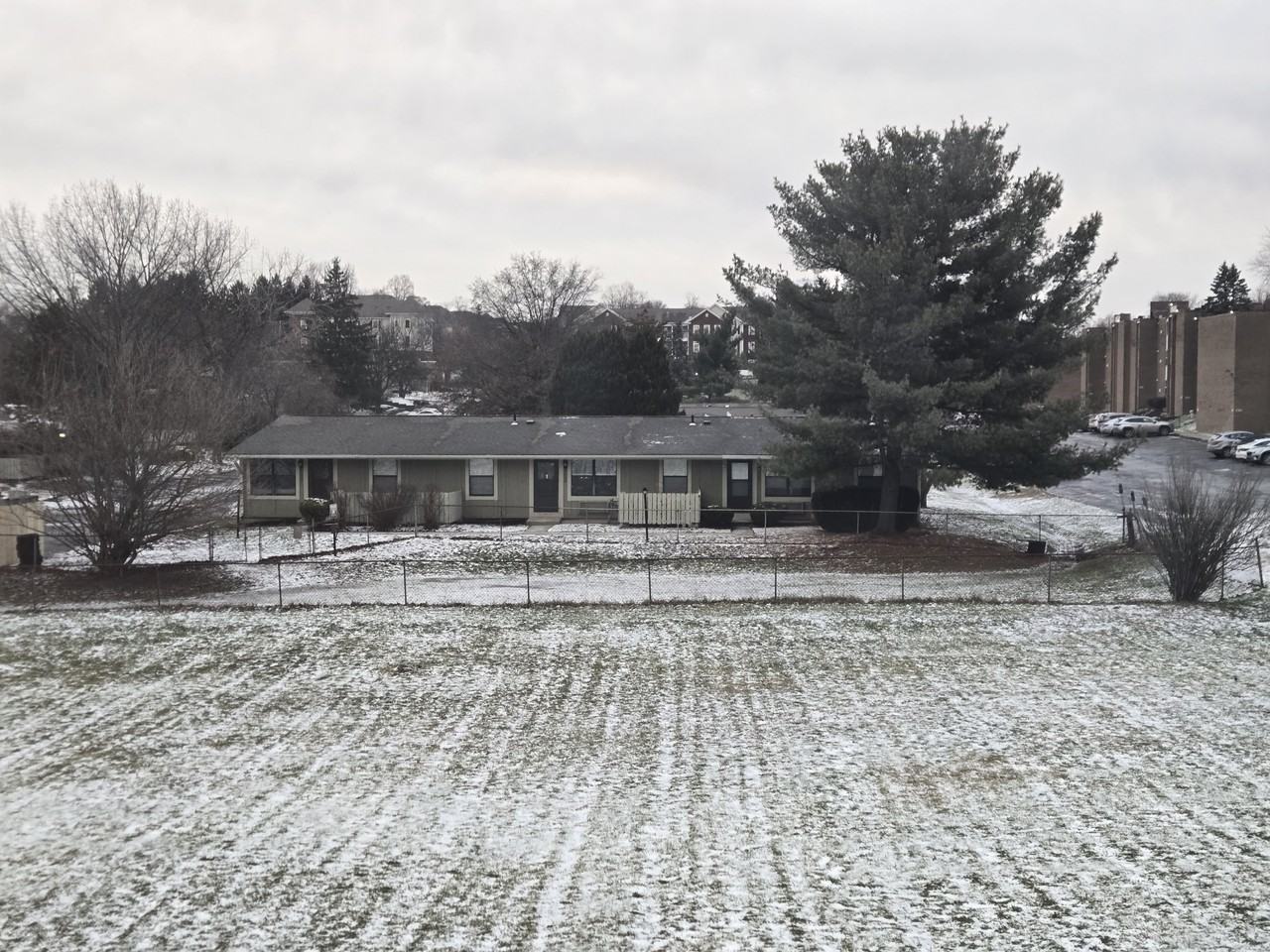 541 E School St #NA - Photo 5 of 17