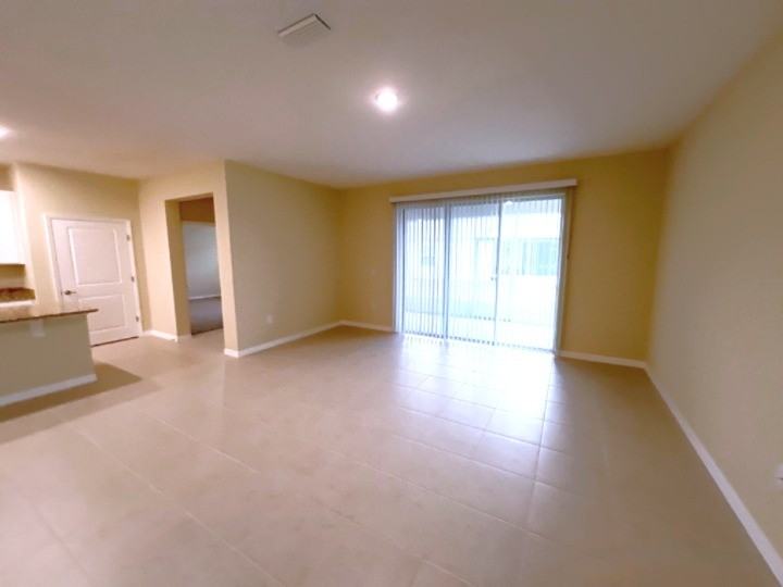 2050 Nw 247th Dr #NA - Photo 7 of 20