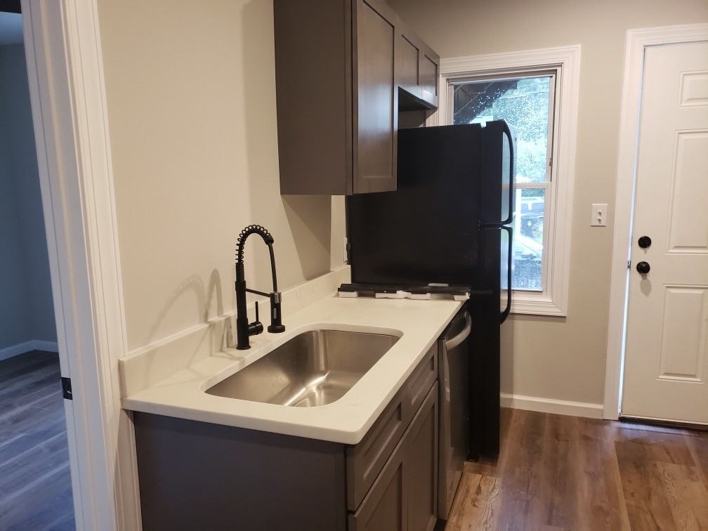 385 Church St N #1 - Photo 3 of 6