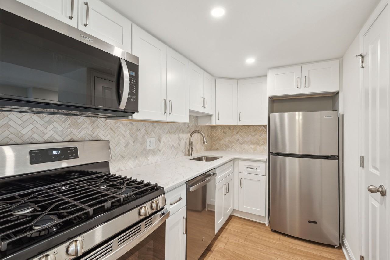 517 Old Forge Xing #517 - Photo 6 of 16