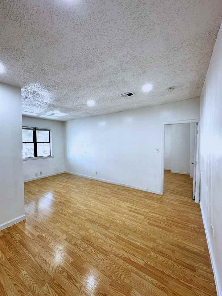 2600 S Mildred St #B - Photo 3 of 6