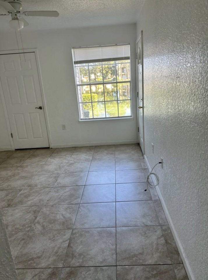 1956 Lake Atriums Cir #139 - Photo 7 of 11