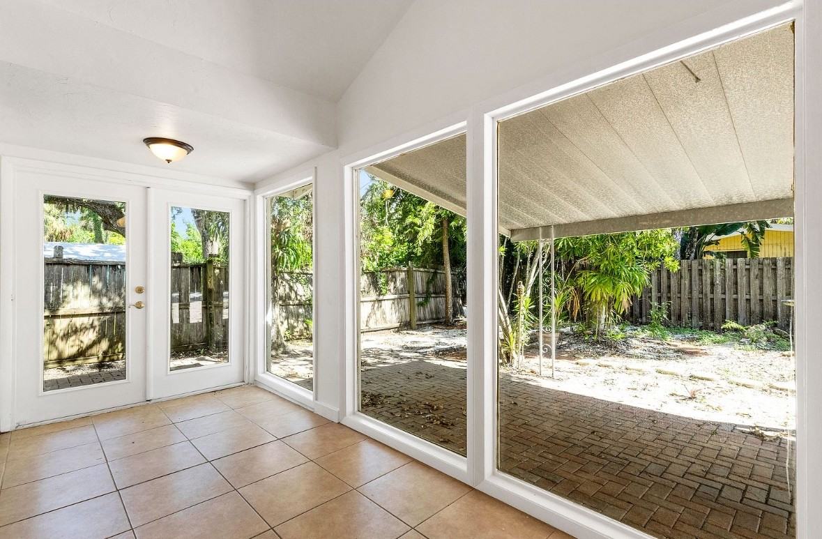 1300 40th St #NA - Photo 4 of 13