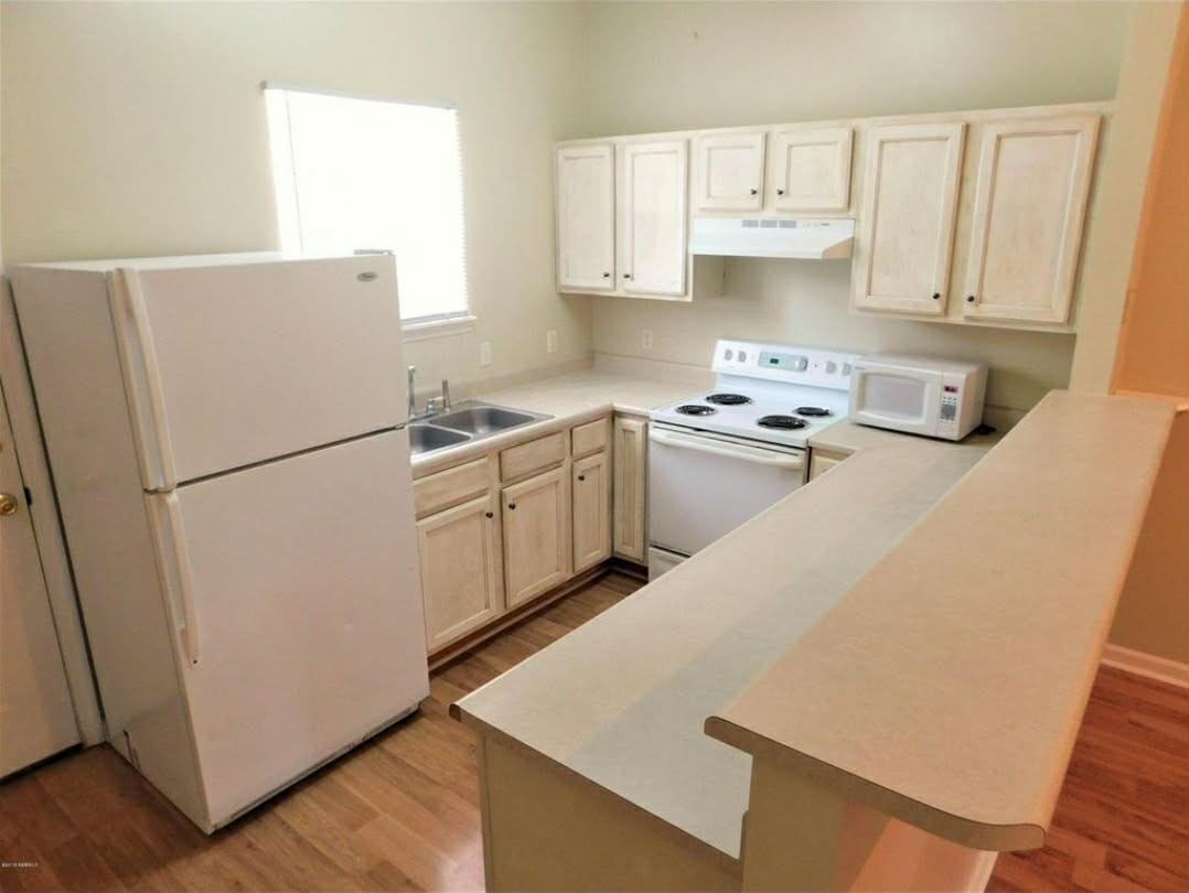 1501 London Ave #B - Photo 6 of 13