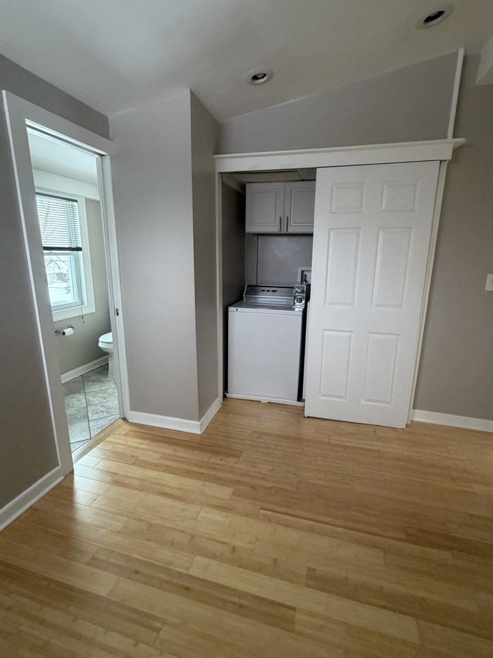 255 Hall Rd - Photo 7 of 11