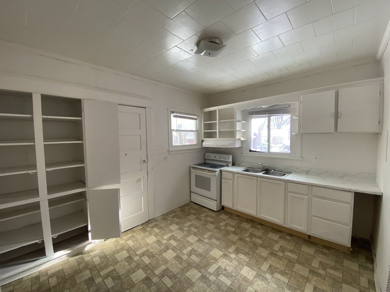 98 Ackerman St #98ACKERMAN - Photo 5 of 18