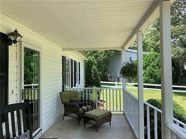 206 Ross Ct #NA - Photo 3 of 12