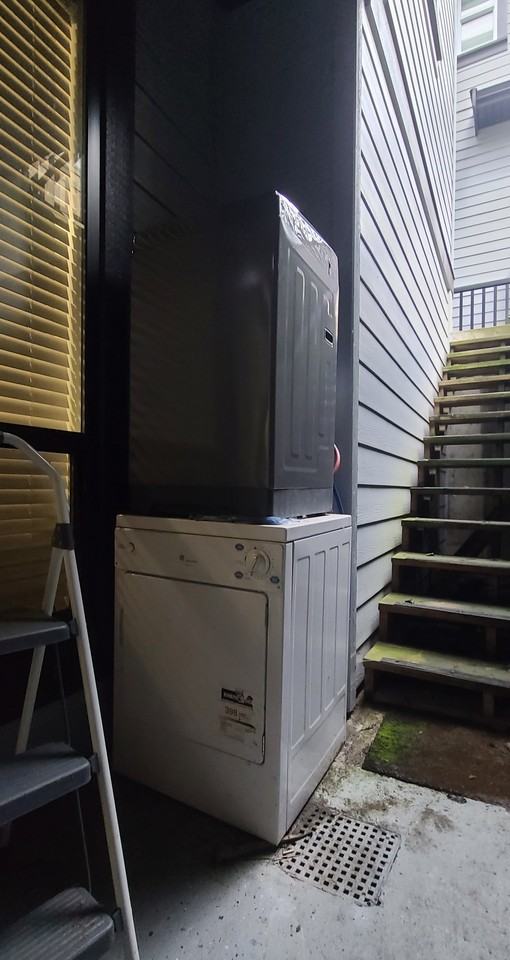 16777 16a Avenue - Photo 7 of 9