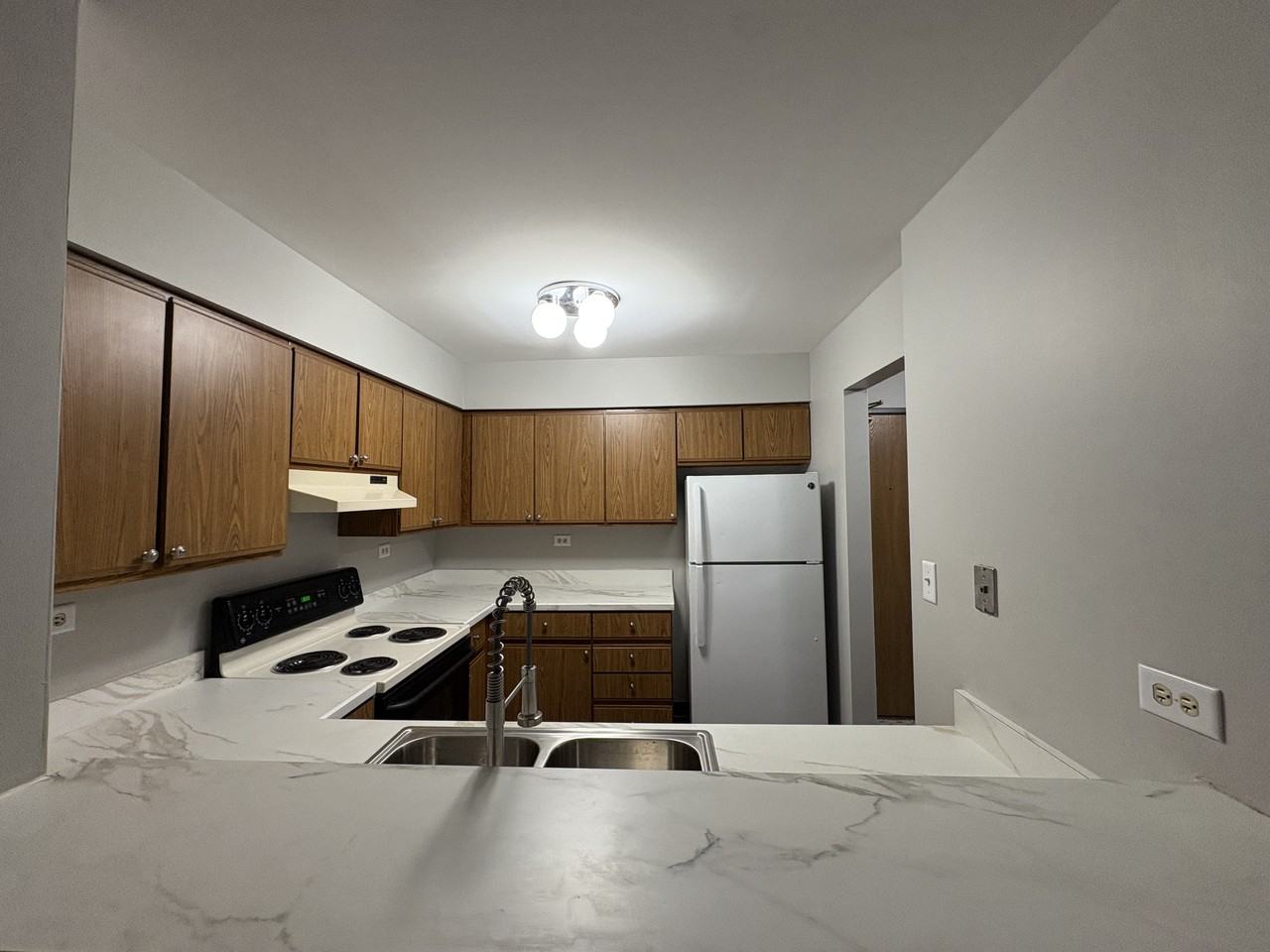 33720 N Royal Oak Ln #206 - Photo 5 of 15