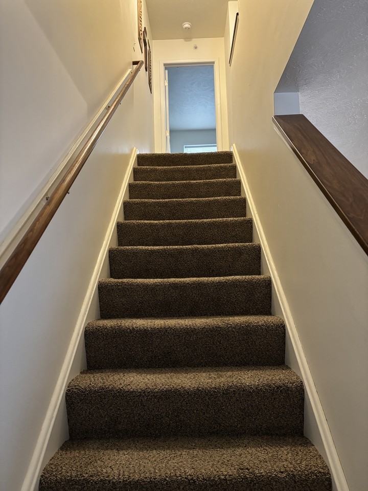 34 Circuit St #15 - Photo 3 of 8