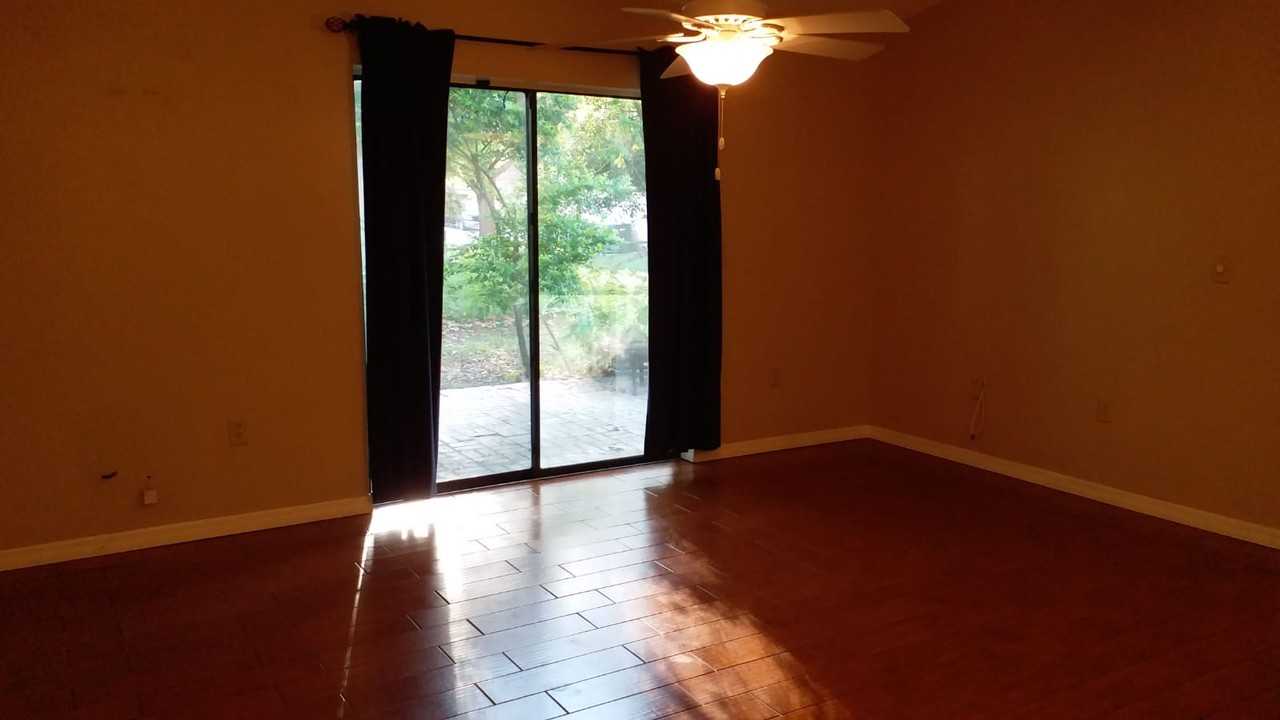 1141 Deer Hollow Place - Photo 4 of 20