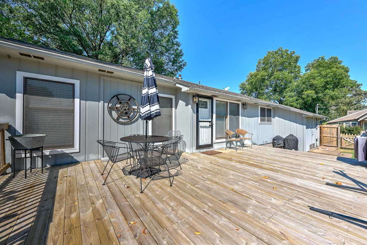 312 S Dogwood St #NA - Photo 2 of 19