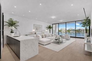 featured image of S Bayshore Dr & Vista Ct