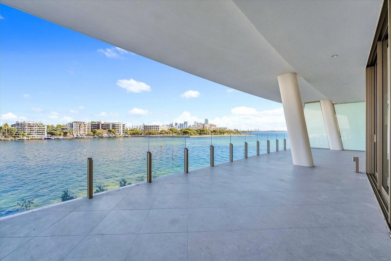 S Bayshore Dr & Vista Ct - Photo 7 of 28