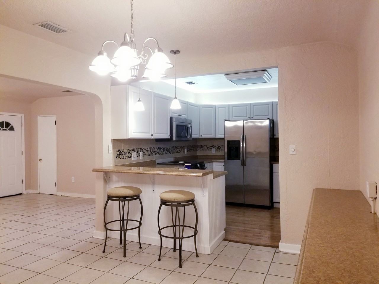 512 E Strawbridge Ave #NA - Photo 7 of 25