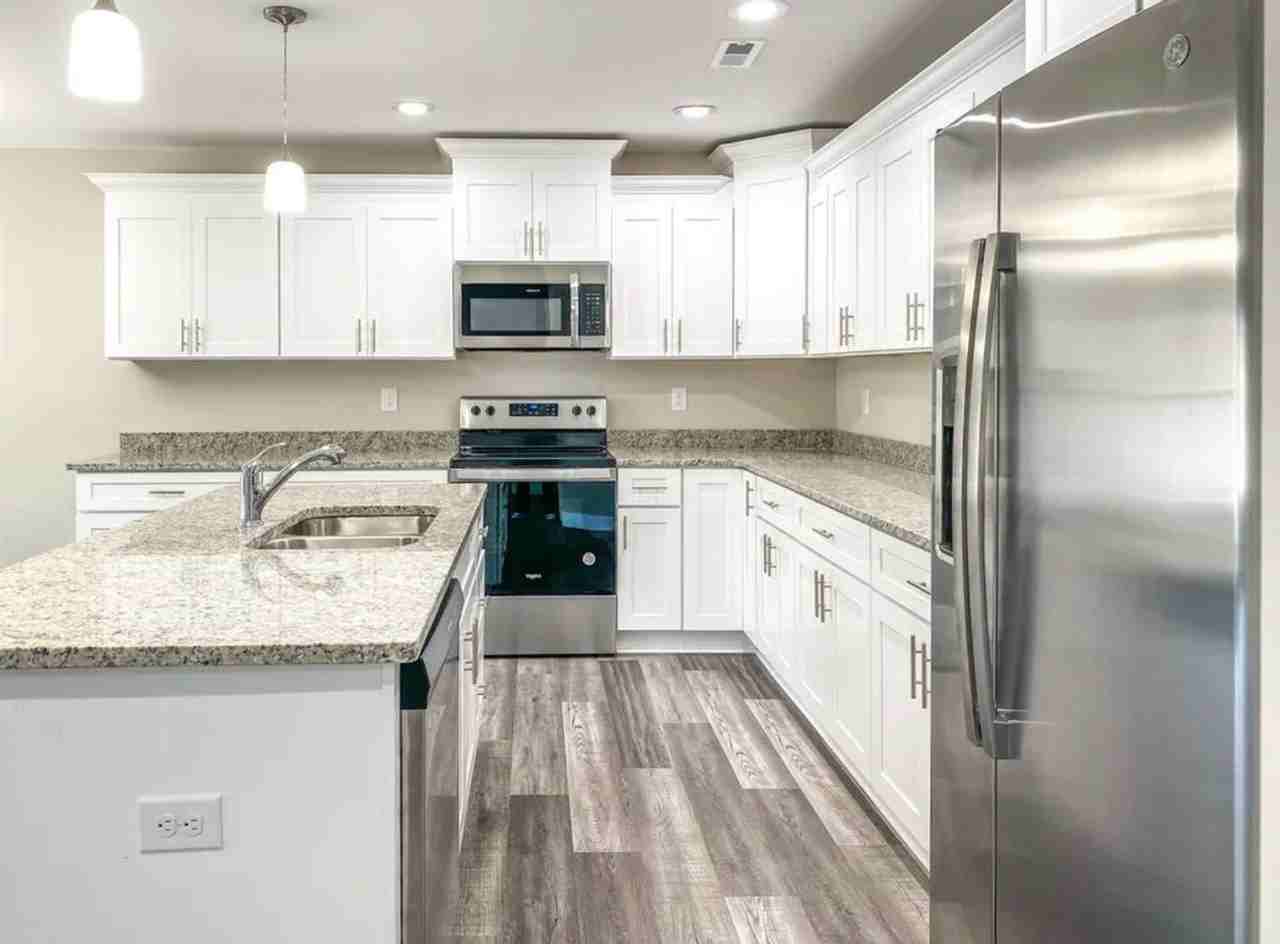 173 Falling Creek Rd - Photo 3 of 19