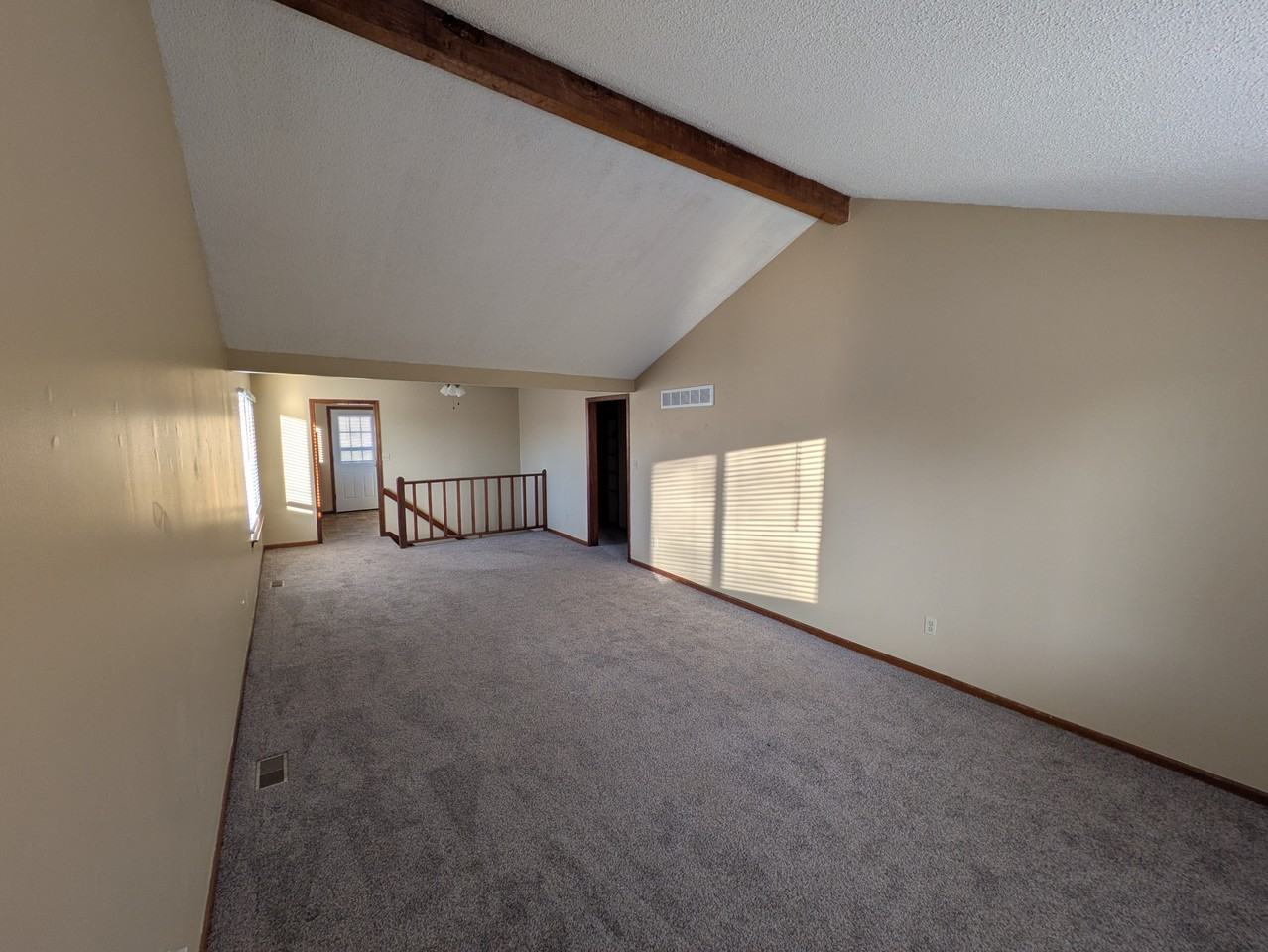 16 Nw Lakeview Blvd Apt A #16A - Photo 5 of 10