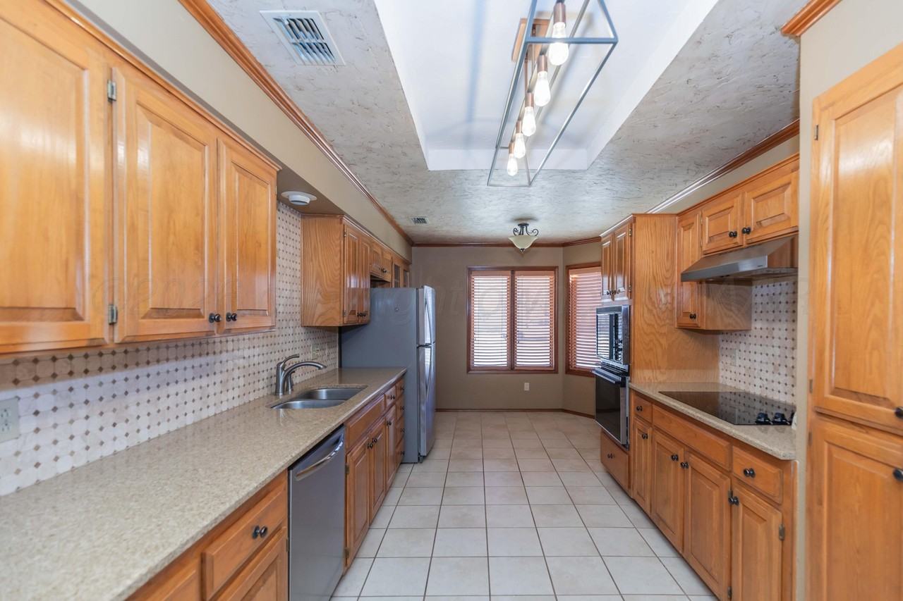 3454 Gladstone Ln - Photo 5 of 19