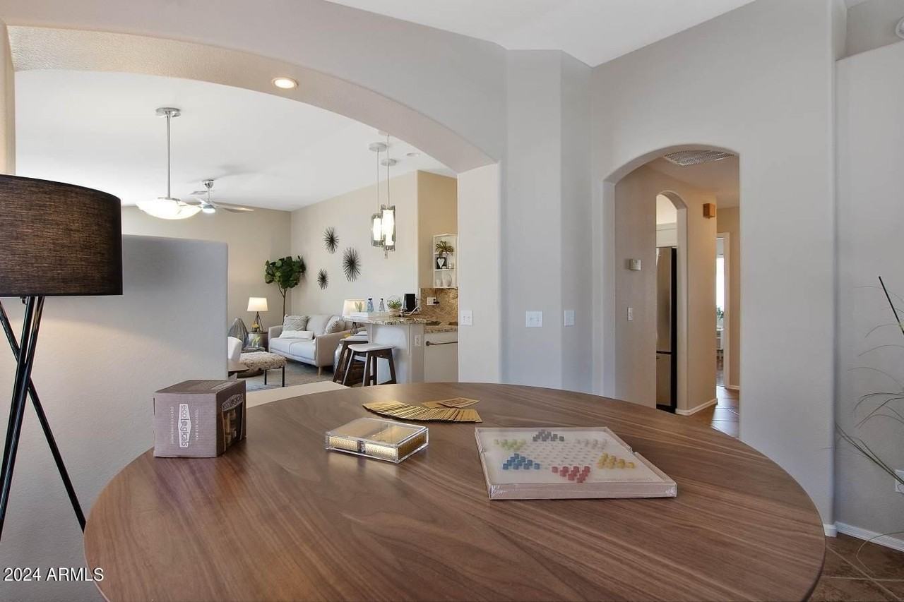 6494 S Foothills Dr - Photo 7 of 41