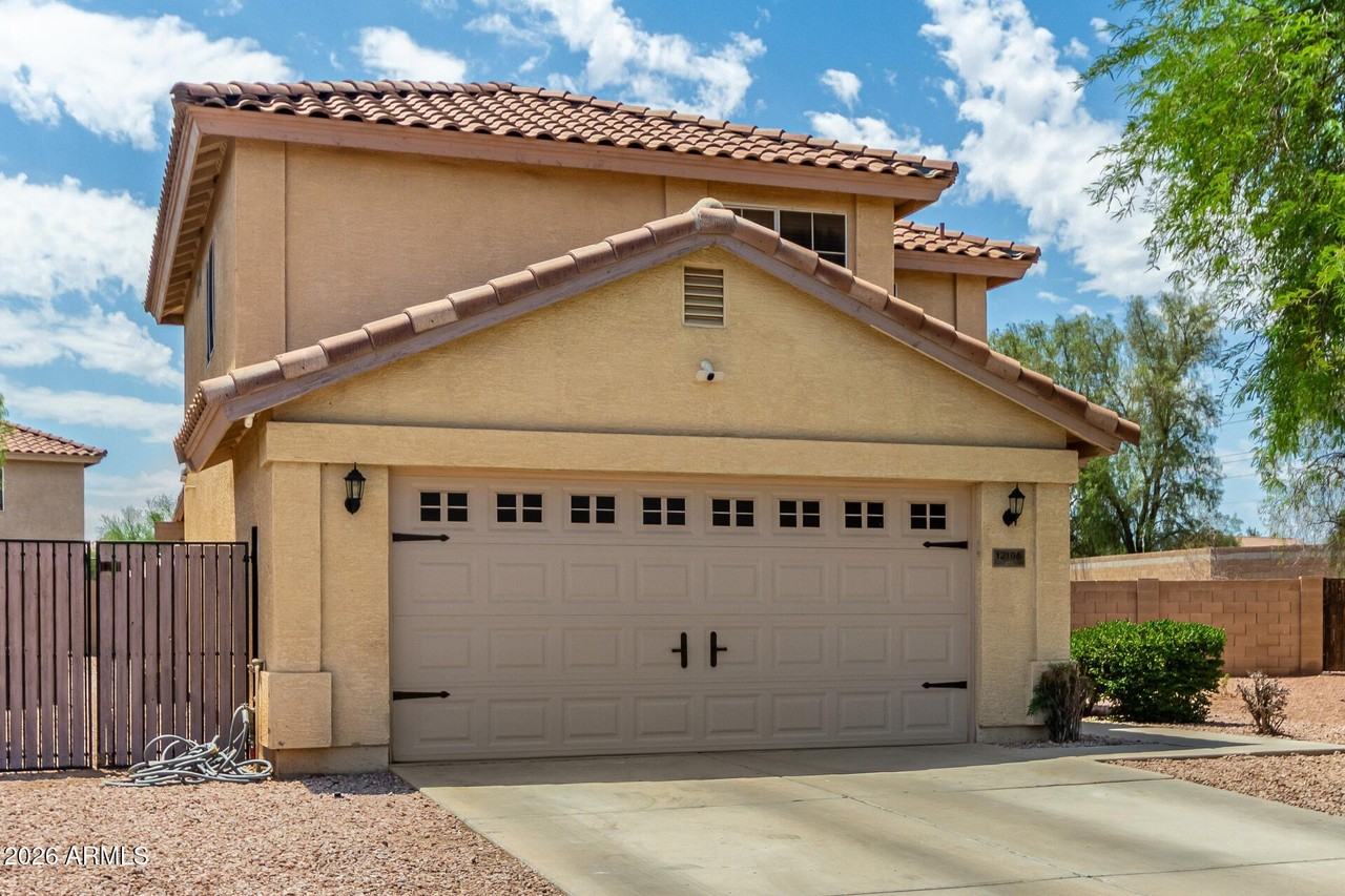 12106 N 128th Ave - Photo 6 of 42