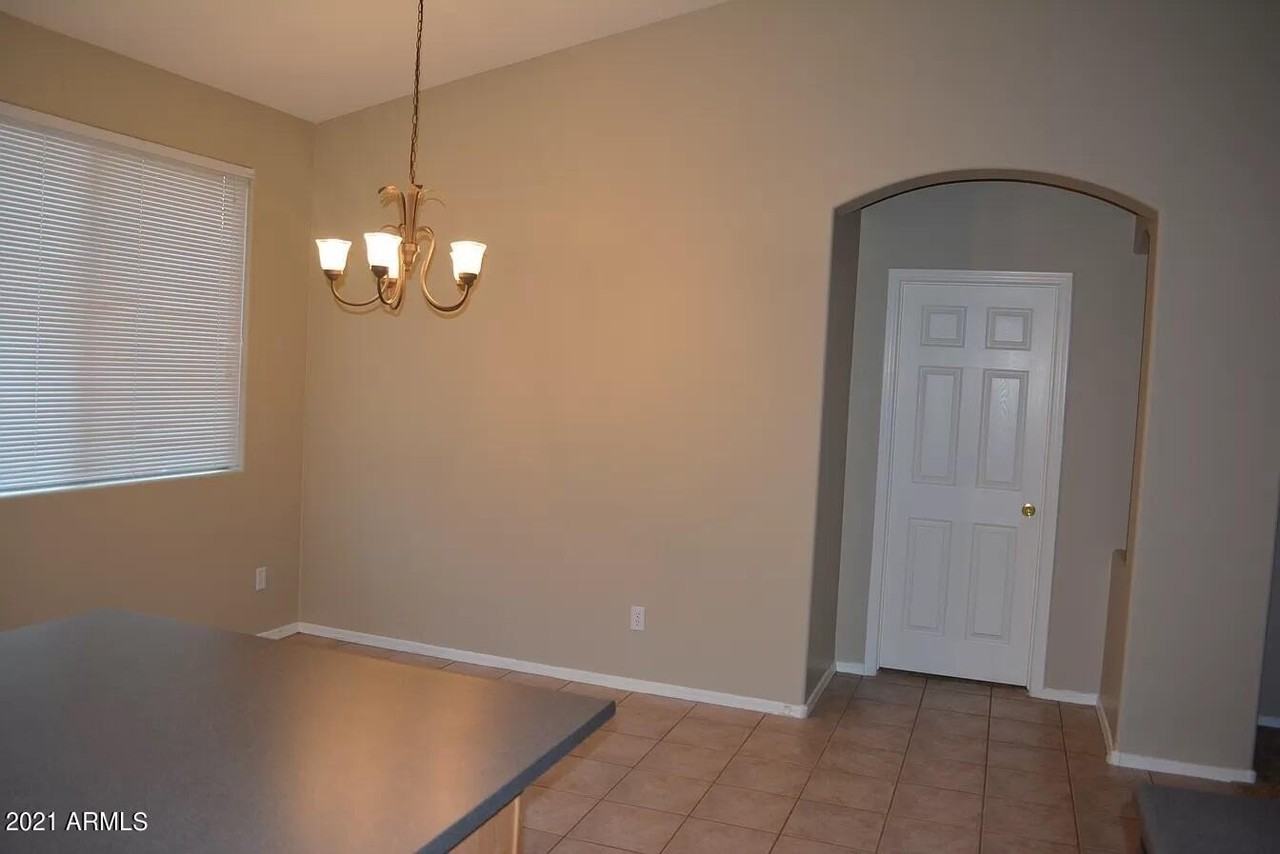 16950 W Nottingham Way - Photo 4 of 28