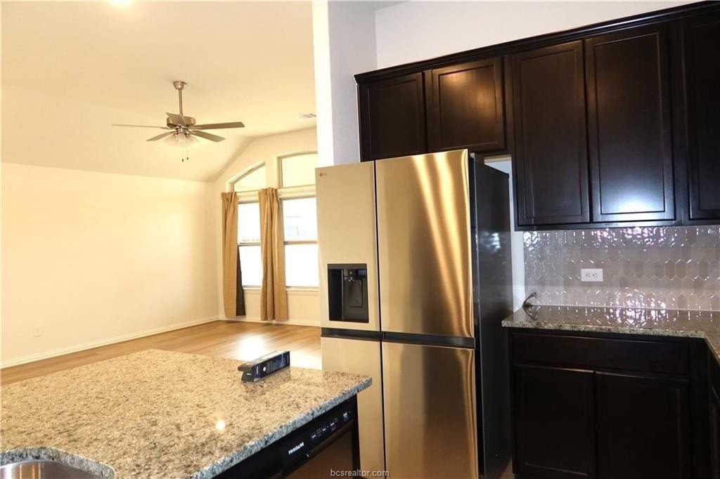 6221 Greenville Dr - Photo 4 of 26