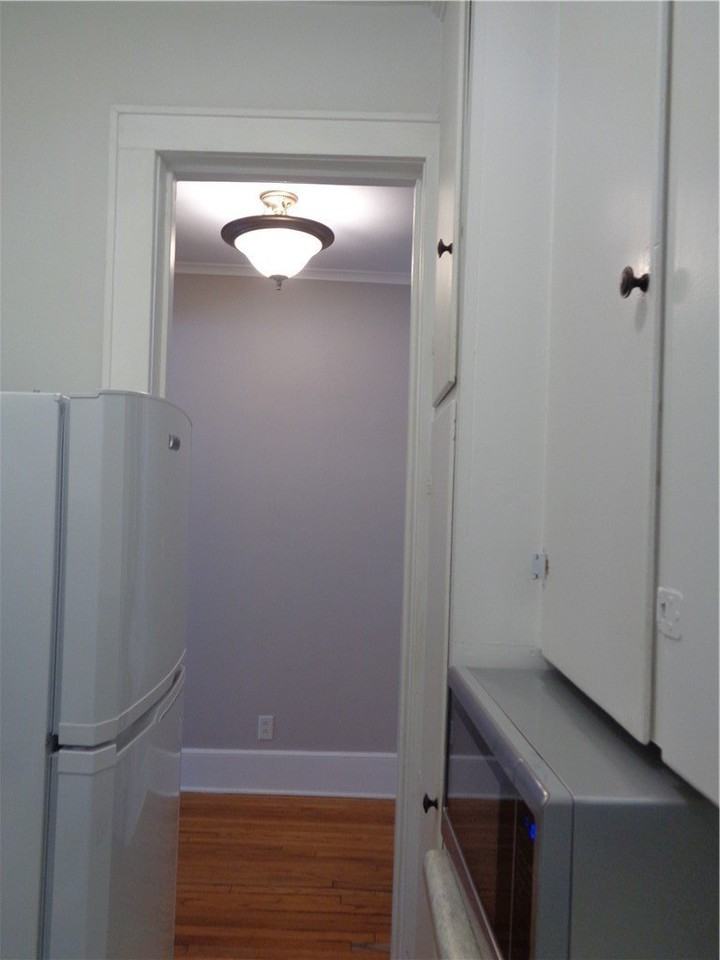 164 Pine St Apt 102 #102 - Photo 7 of 10