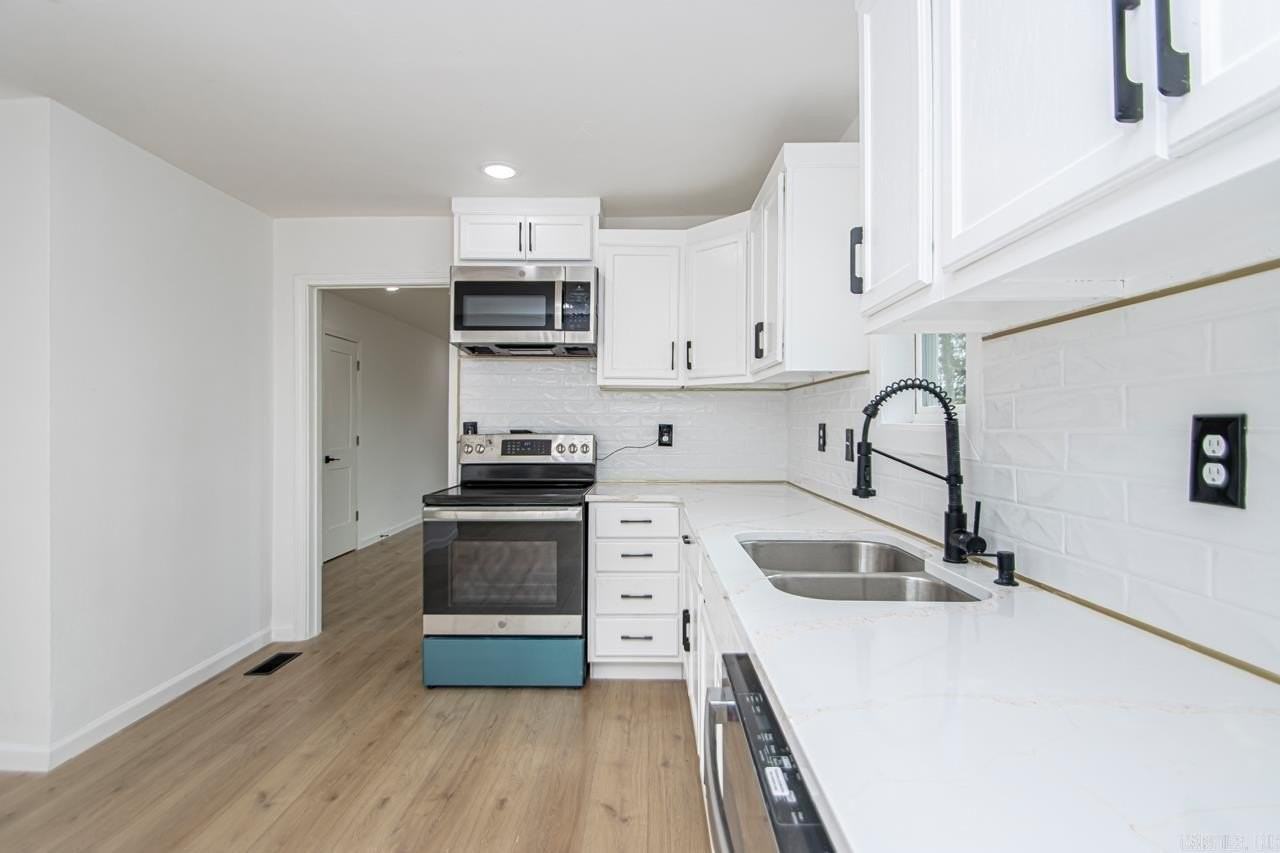 4816 W 30th St - Photo 4 of 9