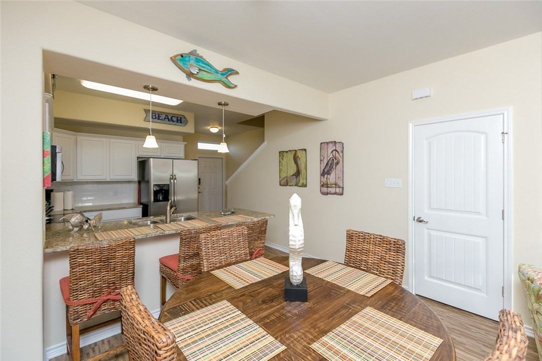 15130 Dory Dr - Photo 7 of 20